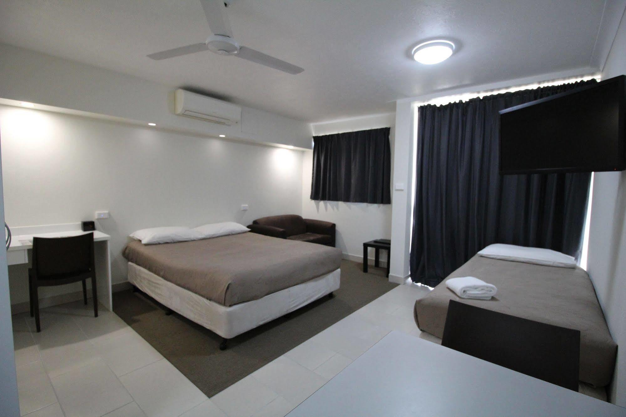 Endeavour Inn Emu Park Ngoại thất bức ảnh
